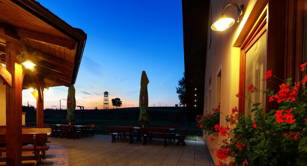 Wellness Penzion Pod Rozhlednou Kostelec nad Orlici Экстерьер фото